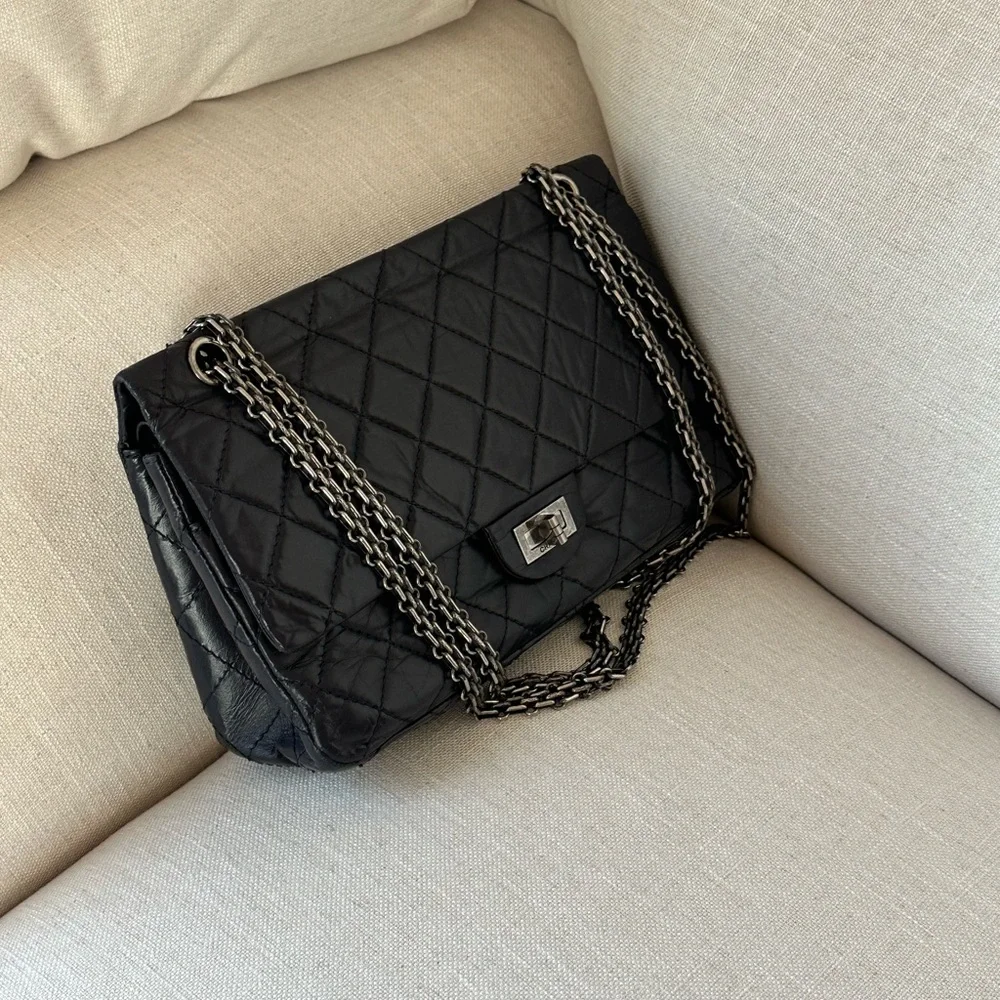 SOLD - CHANEL Dark Blue Crumpled Calfskin Reissue 2.55 226 - Picture 2 of 15